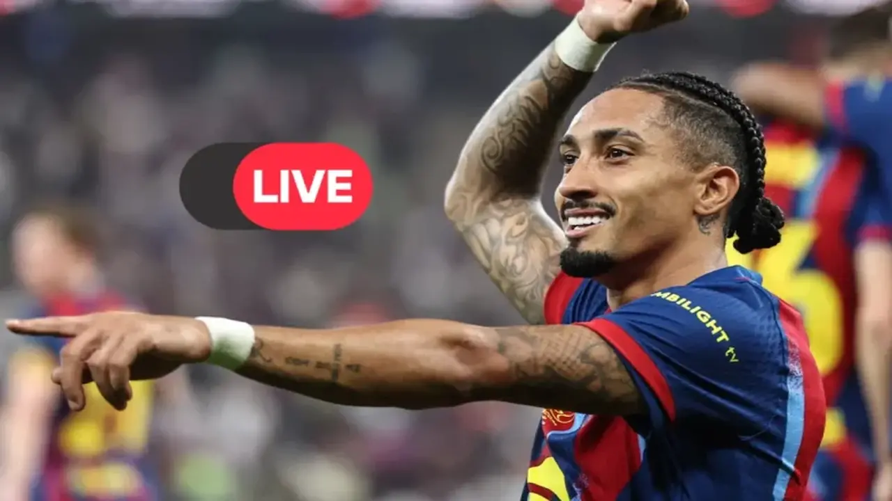 برشلونة يتقدم على إشبيلية بثلاثية في الدوري الإسباني وسط تألق لافت لرافينيا